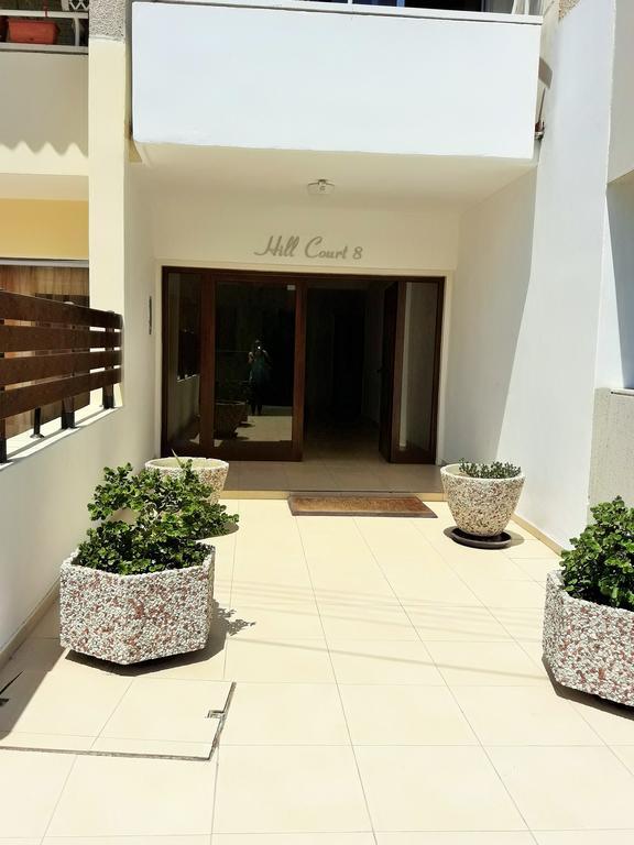 라르나카 32 Hill Court 아파트 외부 사진