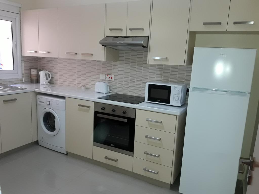 라르나카 32 Hill Court 아파트 외부 사진
