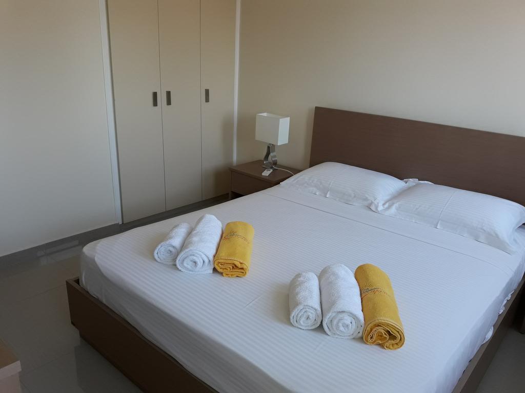 라르나카 32 Hill Court 아파트 외부 사진